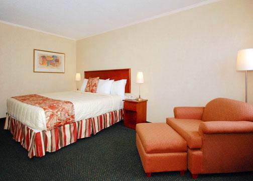 Hotel 6-carson, Ca 2*