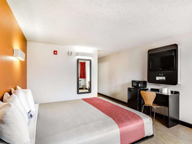 6-carson, Ca (adults Only) Hotel 2*
