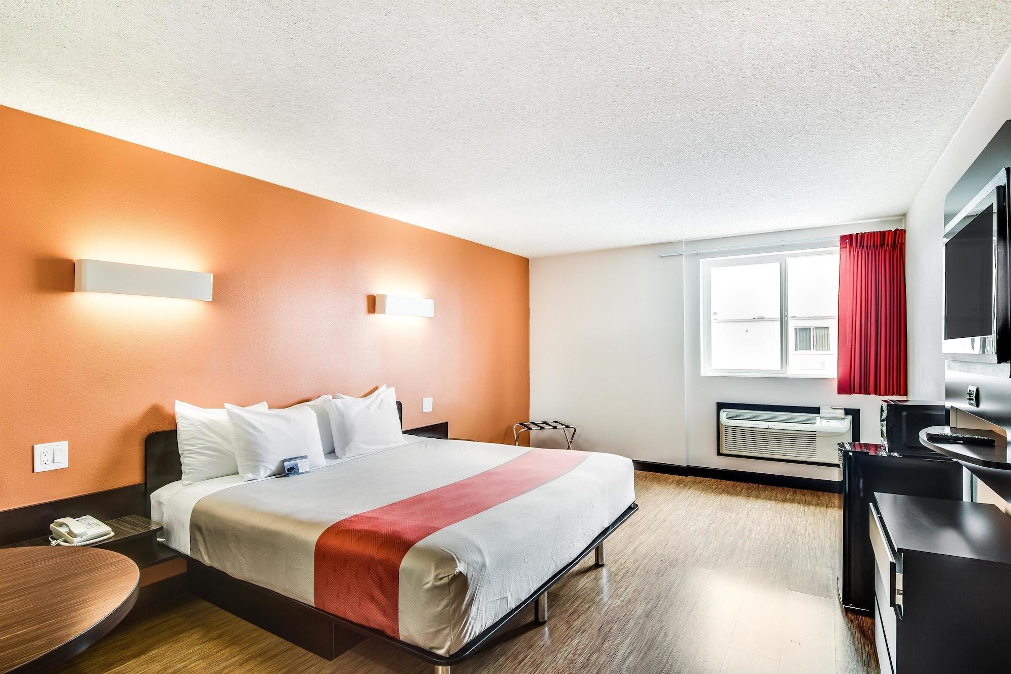 Hotel 6-carson, Ca (adults Only) Carson