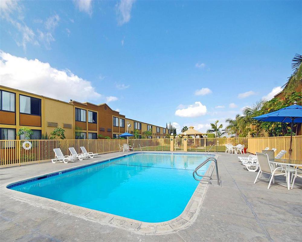 6-carson, Ca (adults Only) Carson