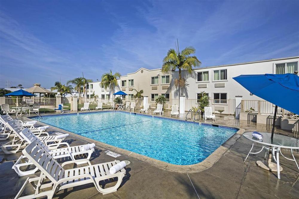 6-carson, Ca (adults Only) 2*