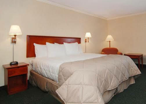 6-carson, Ca (adults Only) Hotel 2*